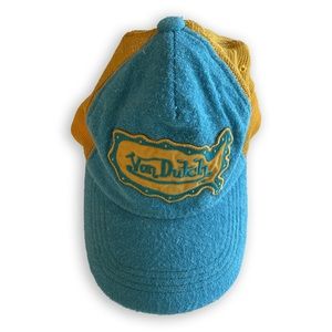 Y2k von dutch cap in